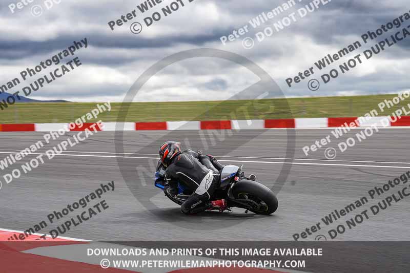 cadwell no limits trackday;cadwell park;cadwell park photographs;cadwell trackday photographs;enduro digital images;event digital images;eventdigitalimages;navarra;no limits trackdays;peter wileman photography;racing digital images;trackday digital images;trackday photos